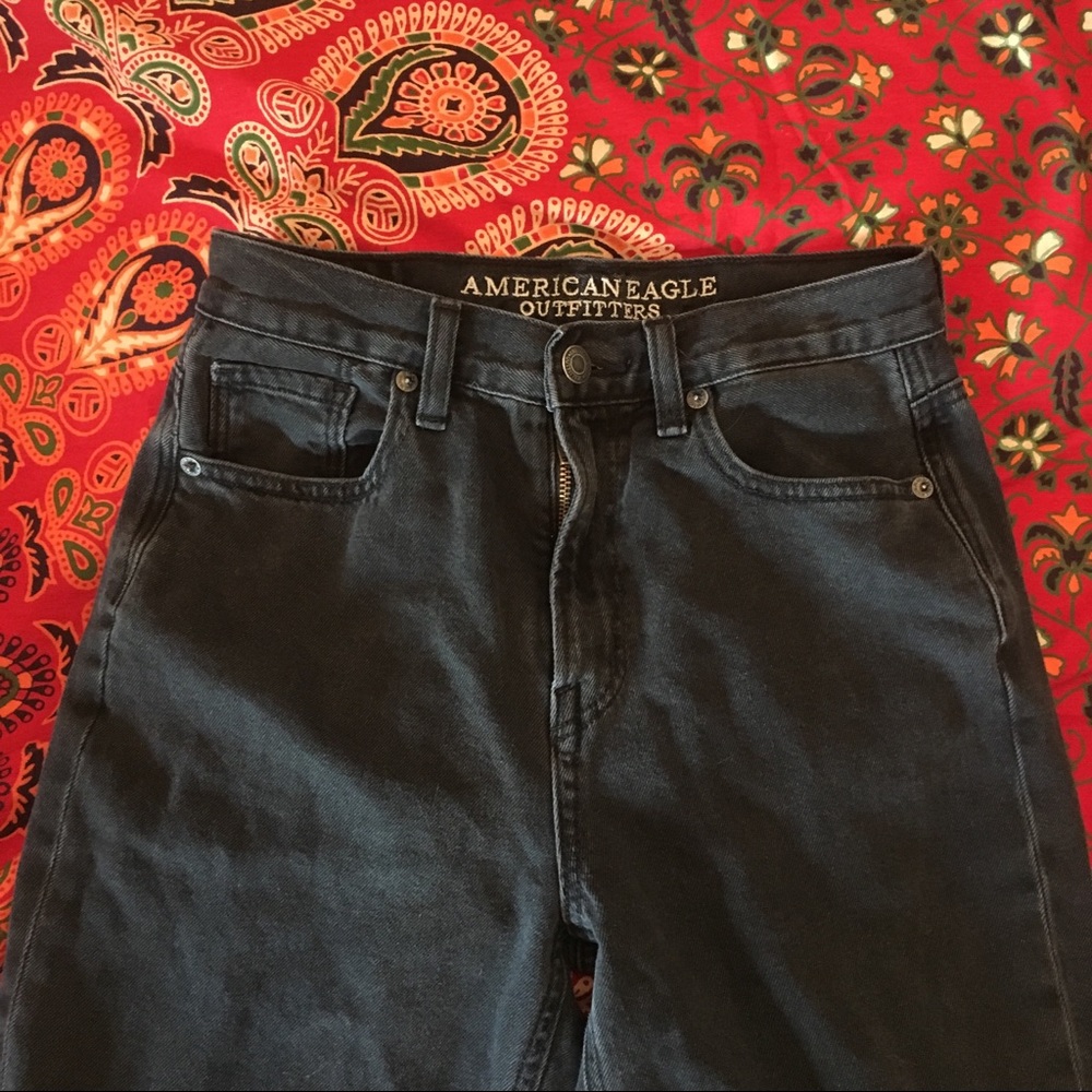 • AE Mom Jeans •